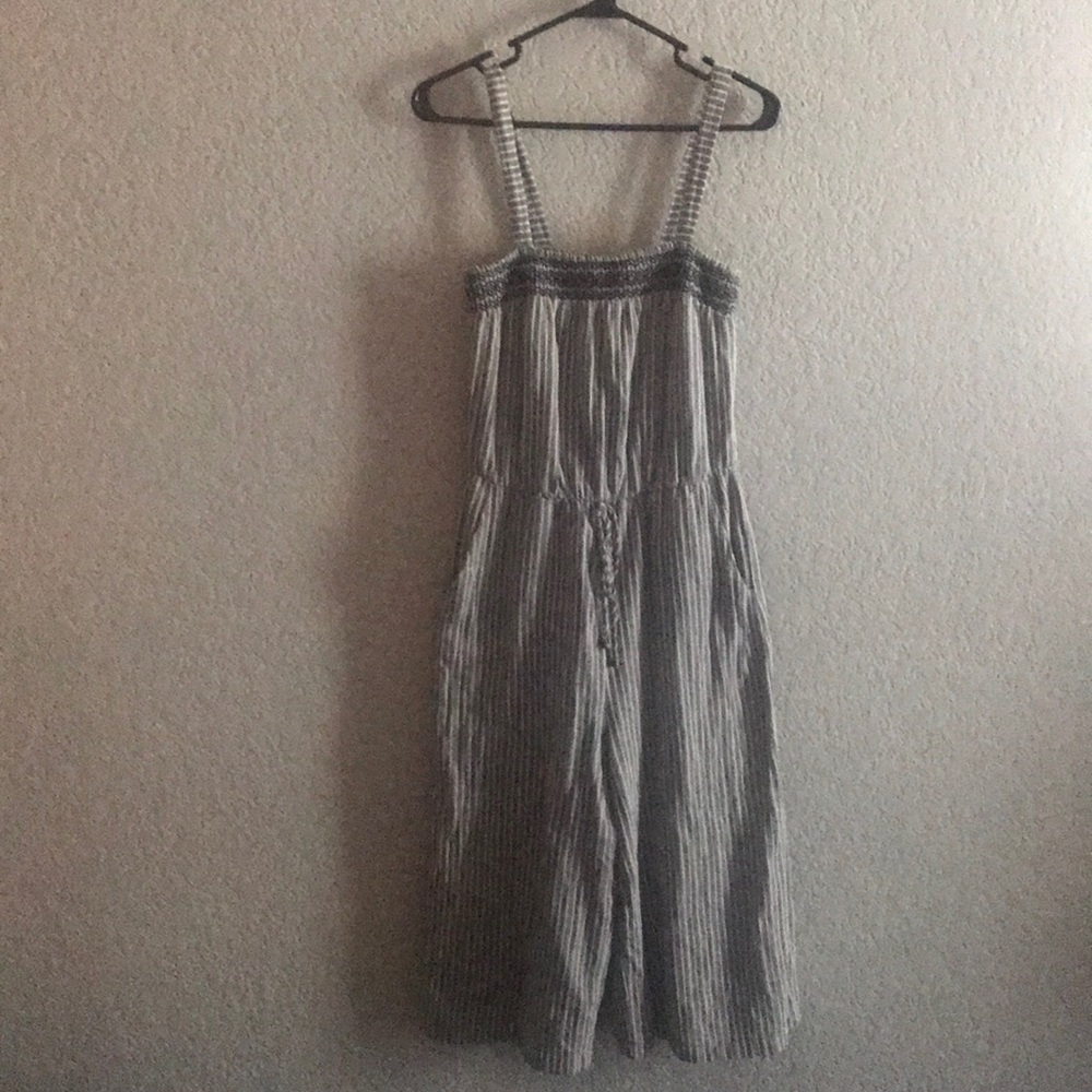 Universal thread wide leg stripped romper
